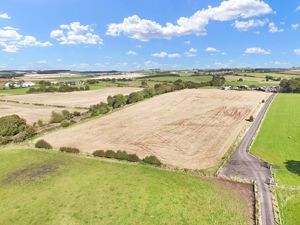 Photo 32- click for photo gallery